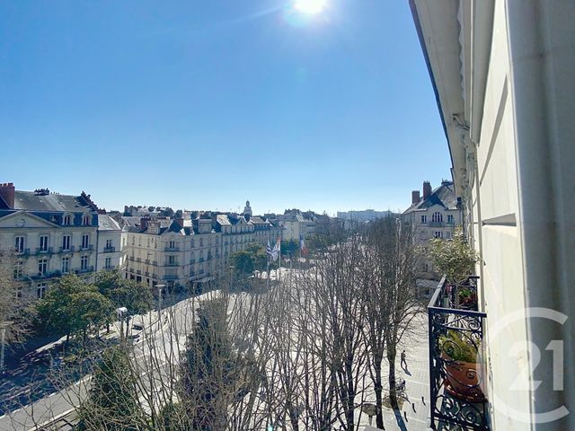 Afficher la photo en grand Appartement F2 à louer - 3 pièces - 80.47 m2 - NANTES - 44 - PAYS-DE-LOIRE - Century 21 Talensac