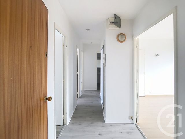 Appartement à vendre - 4 pièces - 84.14 m2 - ST HERBLAIN - 44 - PAYS-DE-LOIRE - Century 21 Talensac