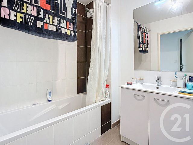 Appartement F3 à vendre - 3 pièces - 66.41 m2 - SAUTRON - 44 - PAYS-DE-LOIRE - Century 21 Talensac