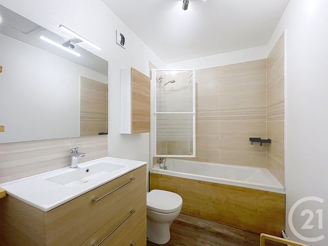Appartement T4 à louer - 4 pièces - 83.59 m2 - NANTES - 44 - PAYS-DE-LOIRE - Century 21 Talensac