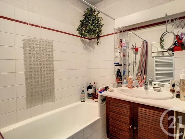 Appartement T4 à louer - 4 pièces - 80.57 m2 - NANTES - 44 - PAYS-DE-LOIRE - Century 21 Talensac