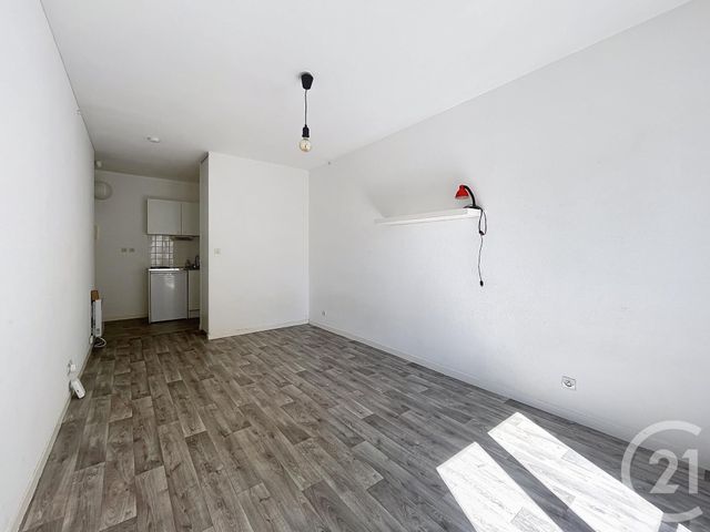Appartement Studio à louer - 1 pièce - 19.95 m2 - NANTES - 44 - PAYS-DE-LOIRE - Century 21 Talensac