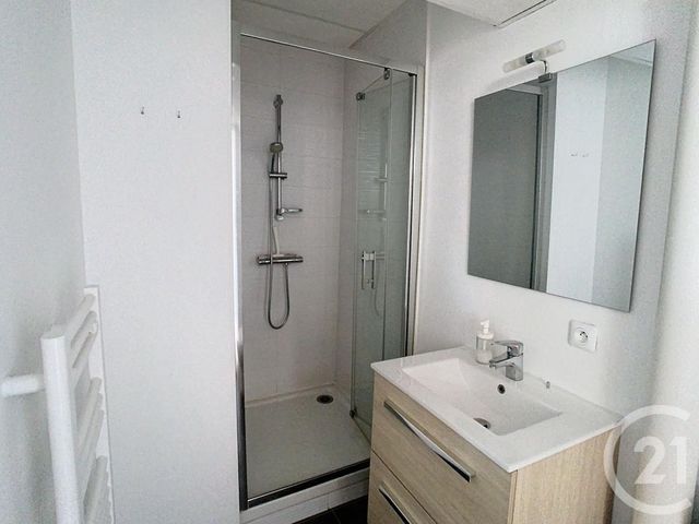 Appartement T3 à louer - 3 pièces - 25.6 m2 - NANTES - 44 - PAYS-DE-LOIRE - Century 21 Talensac