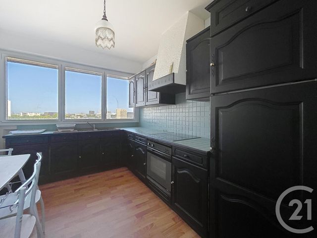 Appartement T4 à louer - 4 pièces - 76.79 m2 - NANTES - 44 - PAYS-DE-LOIRE - Century 21 Talensac