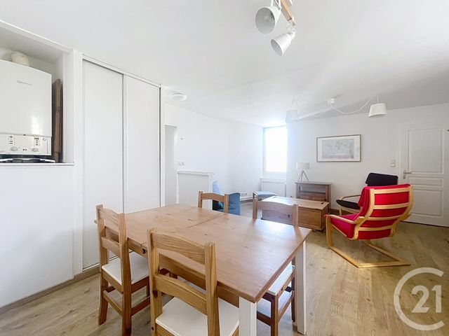 Appartement T2 à louer - 3 pièces - 48.6 m2 - NANTES - 44 - PAYS-DE-LOIRE - Century 21 Talensac
